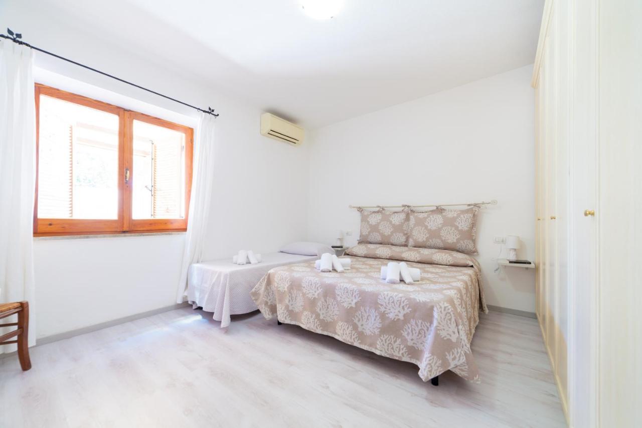 Brezza B&B Golfo Aranci Exterior photo
