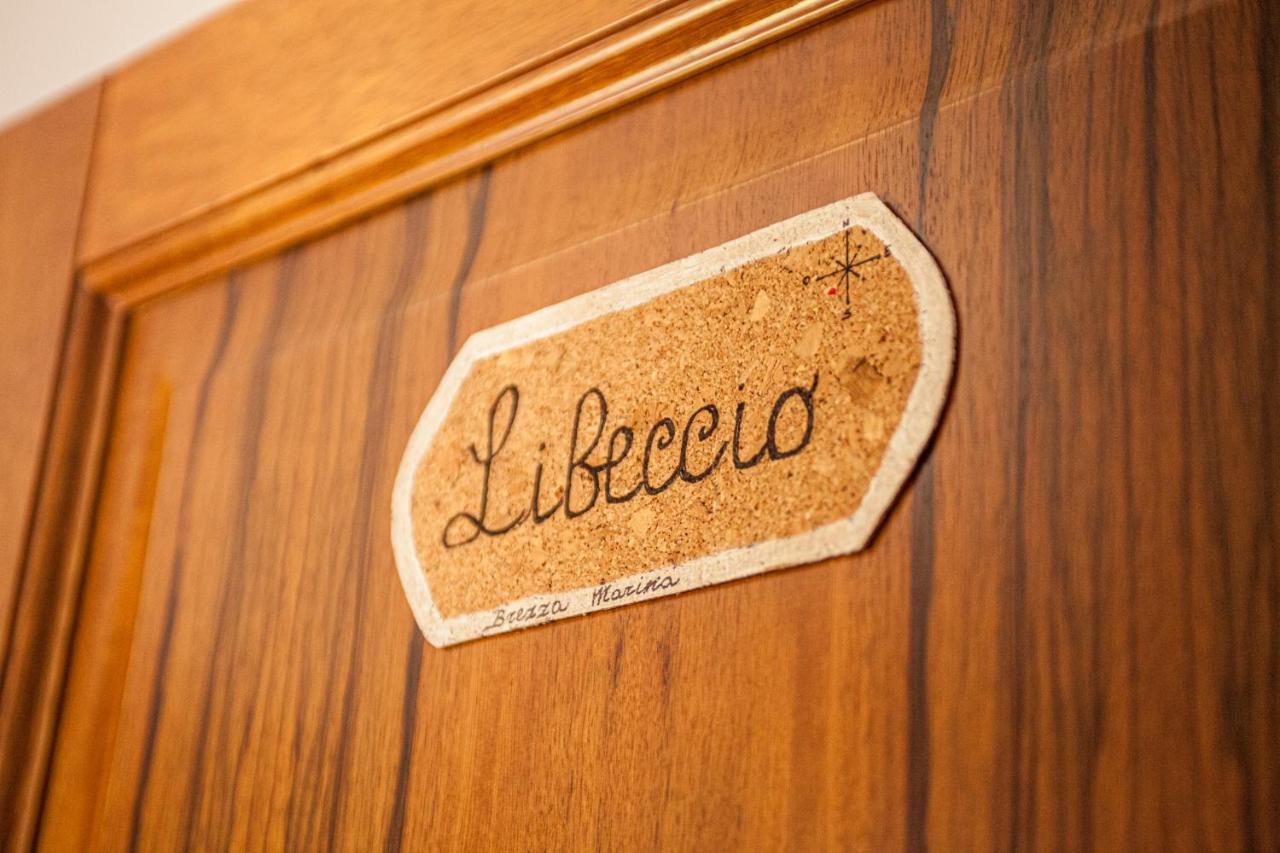 Brezza B&B Golfo Aranci Exterior photo